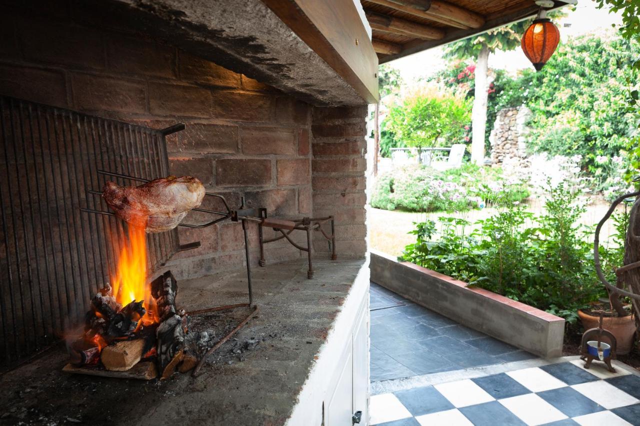 Hotel De Rosas